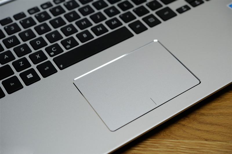 Asus K551LN XX140D touchpad