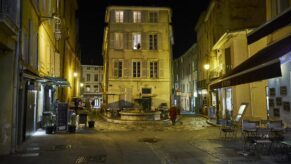 straduțe pustii noaptea Aix en Provence