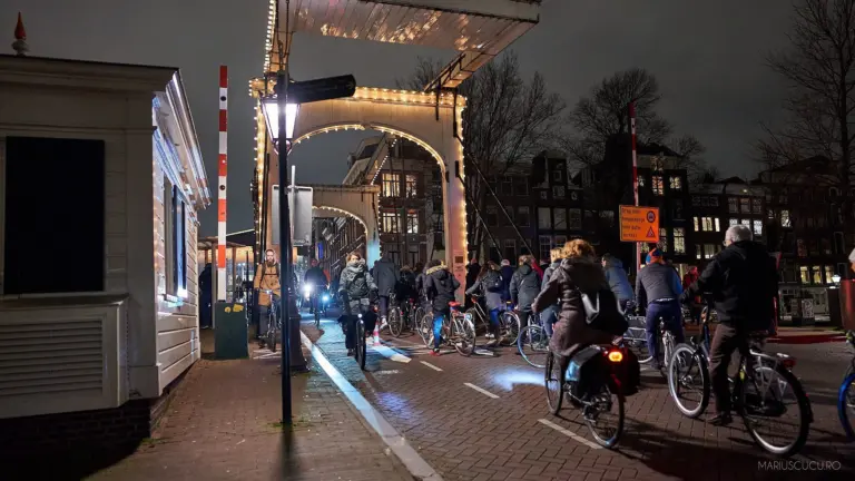 biciclete pod noaptea amsterdam