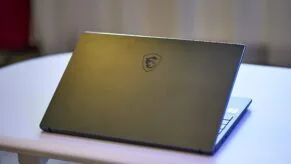 laptop msi logo