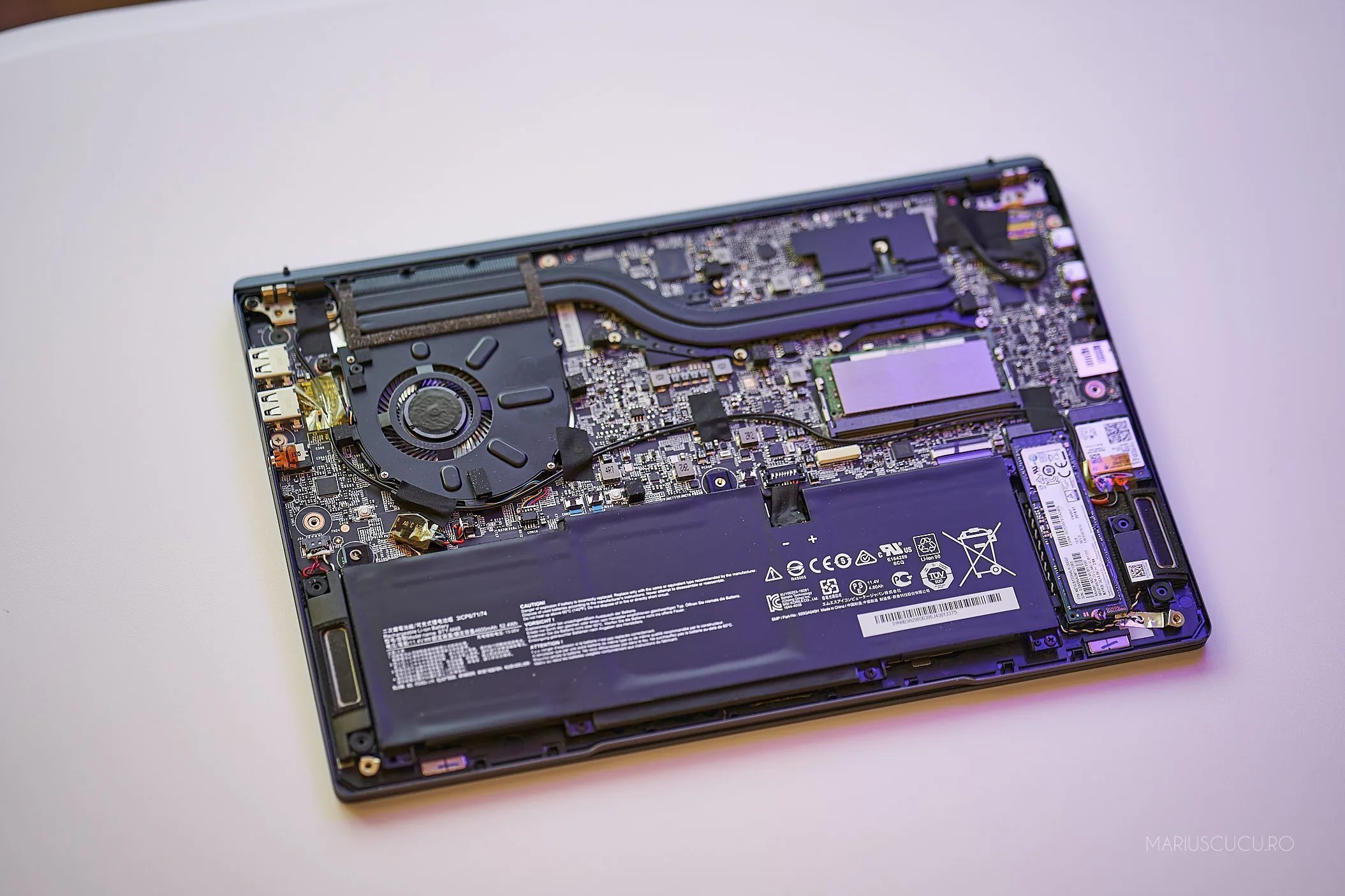 msi prestige interior 1