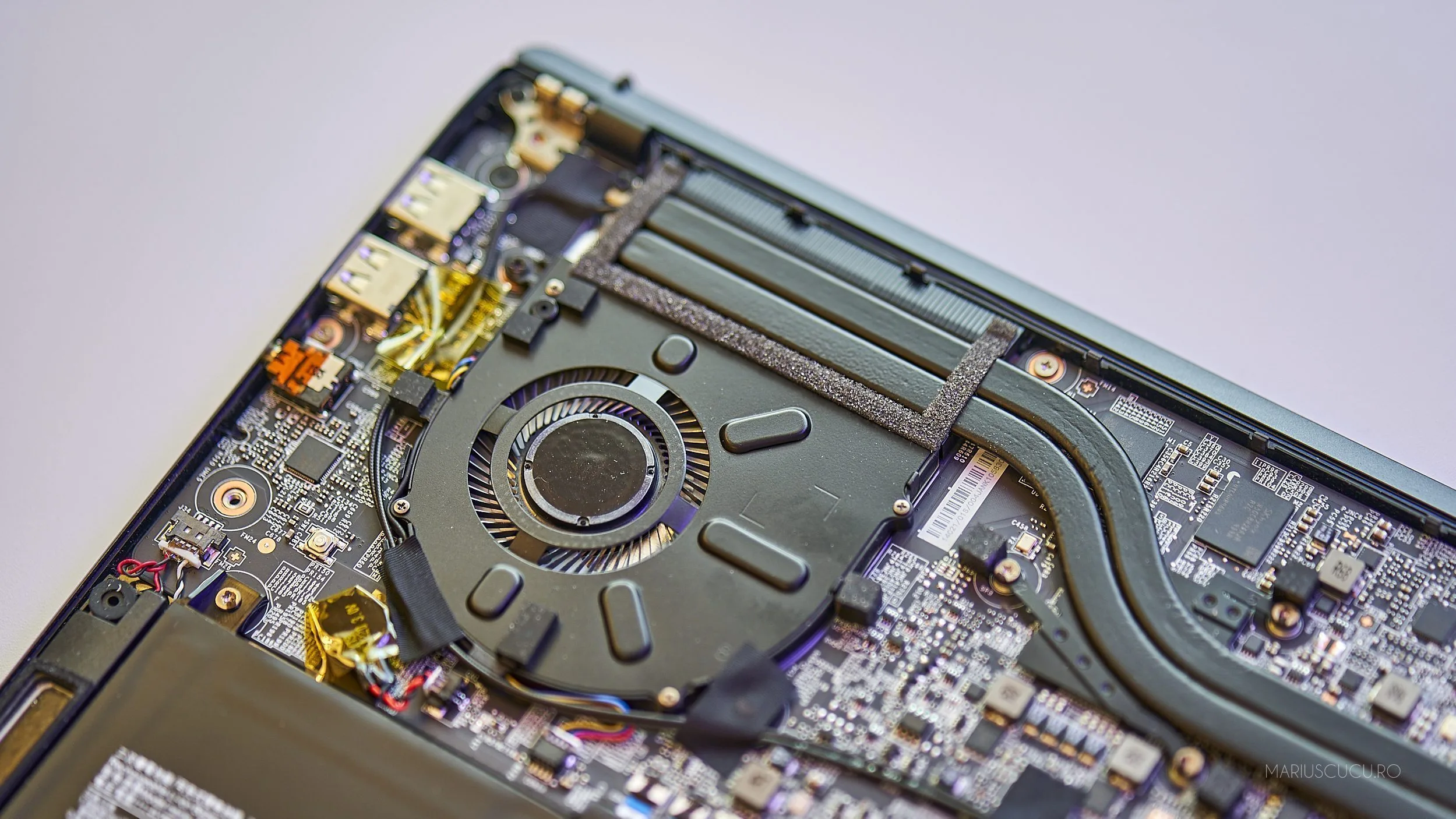 msi prestige interior 2