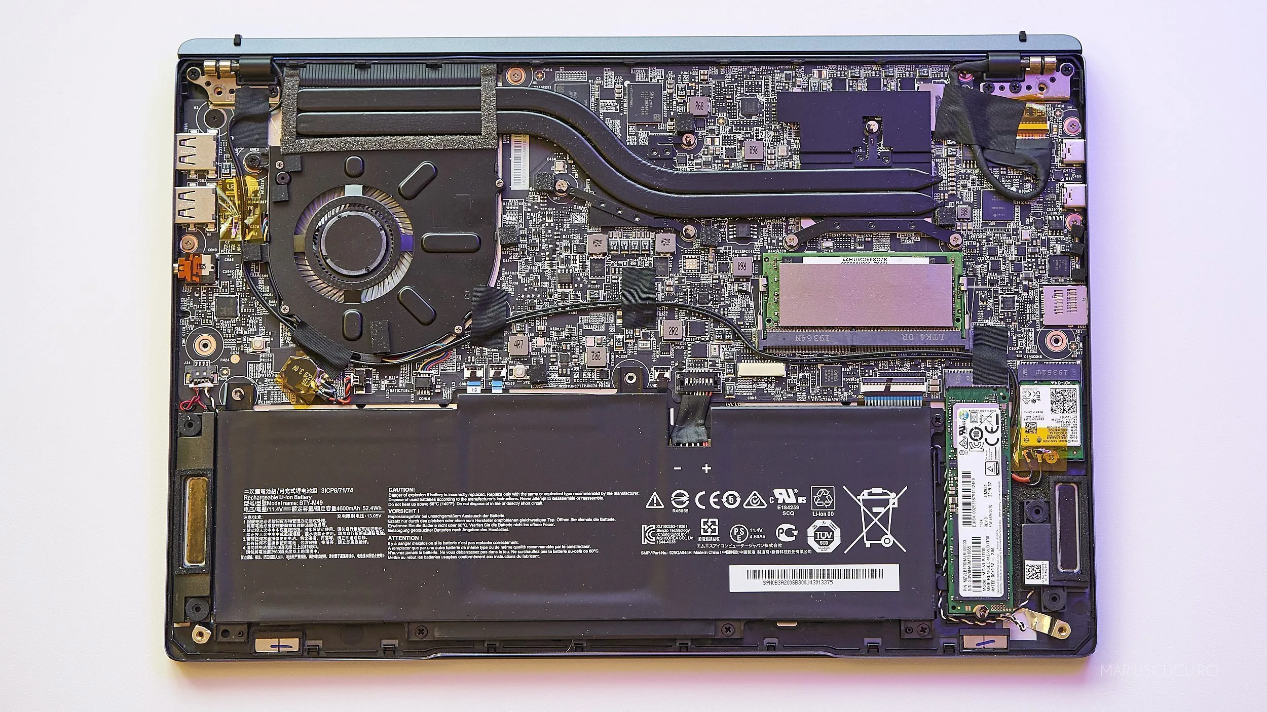 msi prestige interior 4