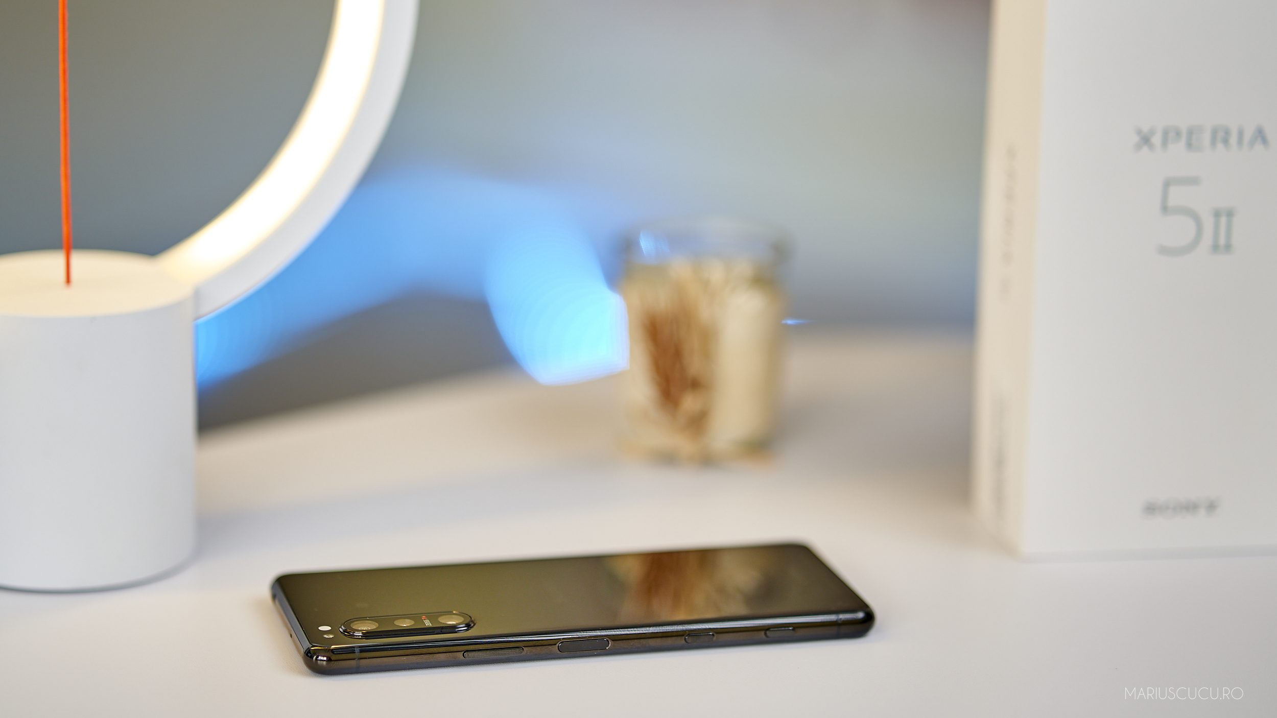 sony xperia 5 ii lateral