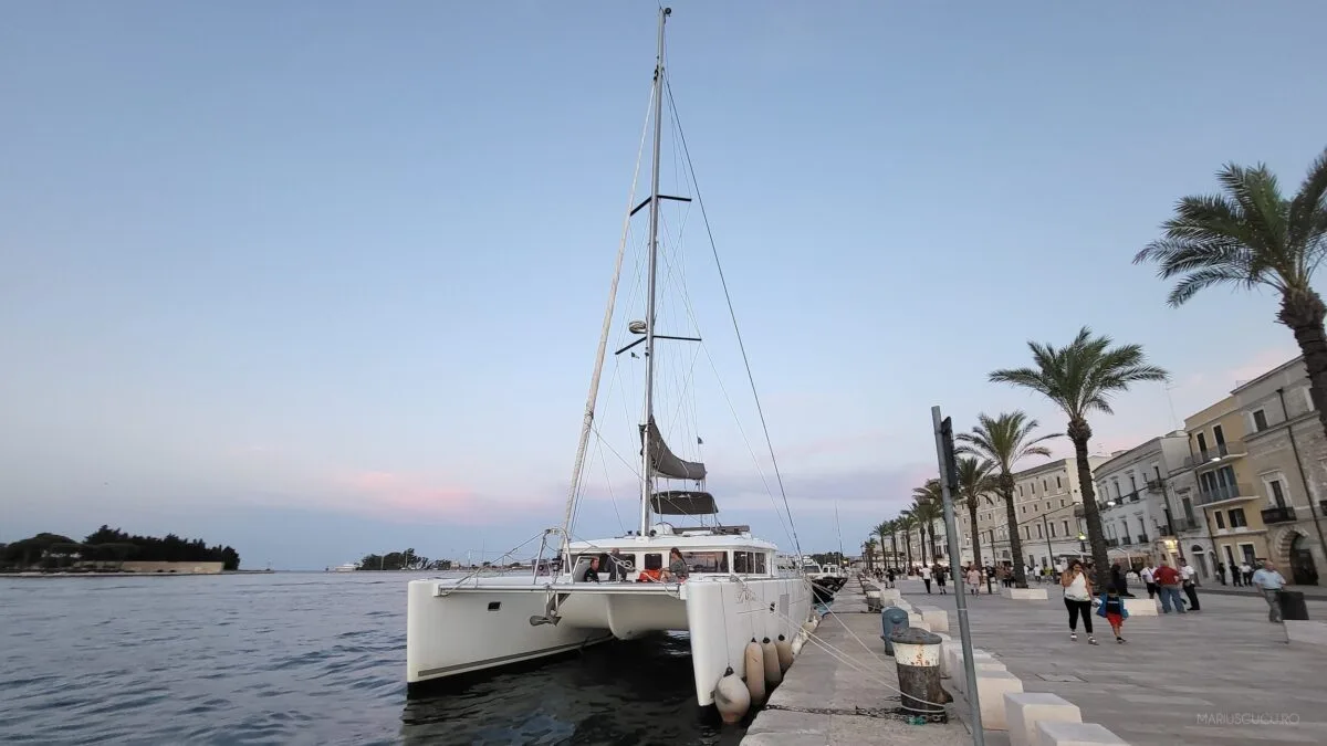 brindisi port catamaran