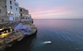 apus telefonPolignano a Mare