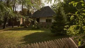 casa muzeul satului