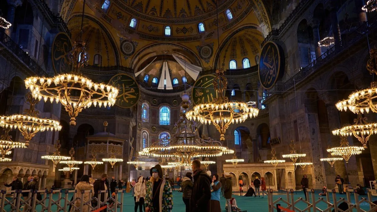 moschee interior albastra