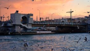 port istanbul apus pescuit