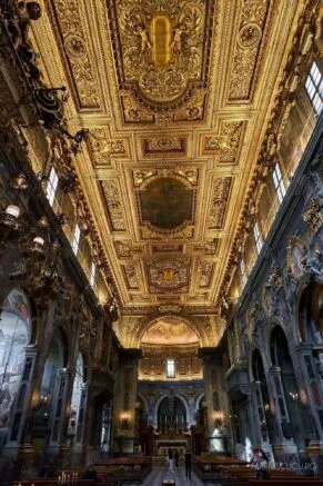 interior biserica firenze