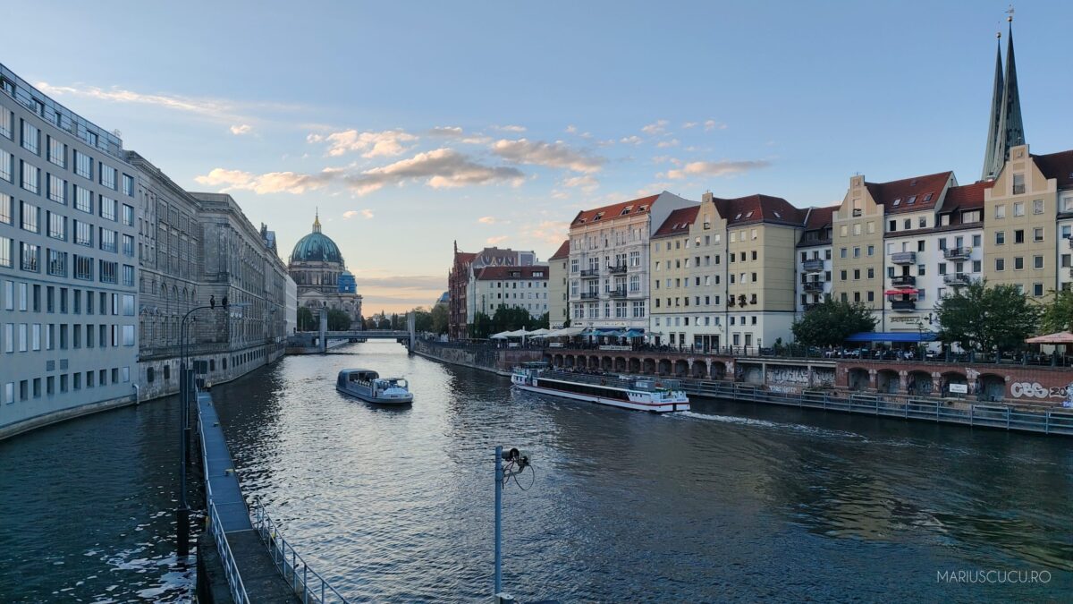 poza berlin lac doom