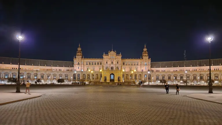 piata sevilla noapte samsung