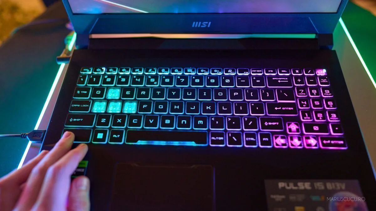 tastatura msi sus