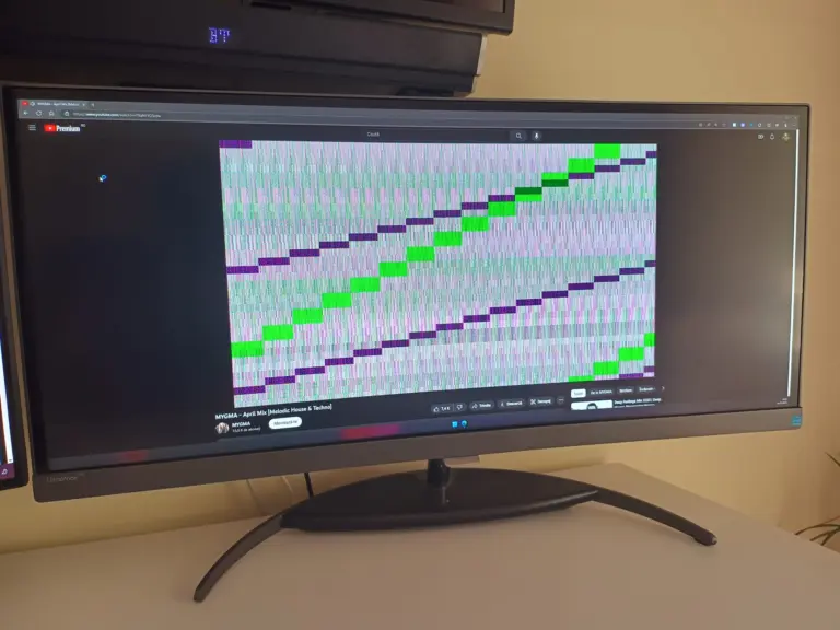 monitor artefacte intel arc