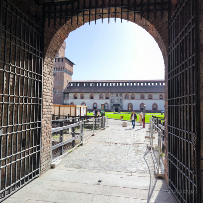 castel interior milano
