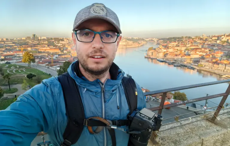 poza eu pod porto