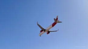 poza avion honor