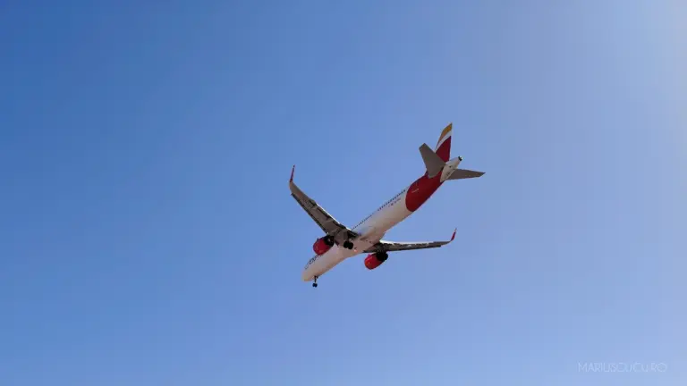 poza avion honor