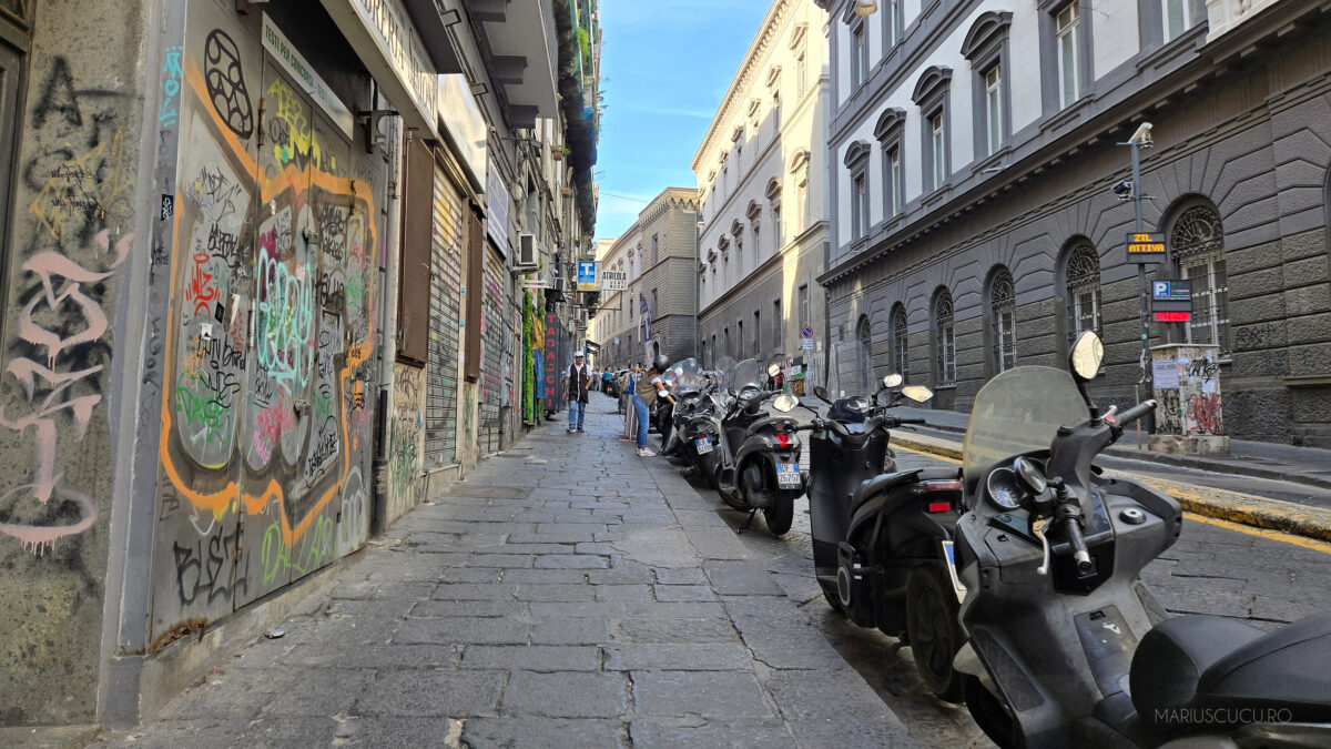 strada curata napoli