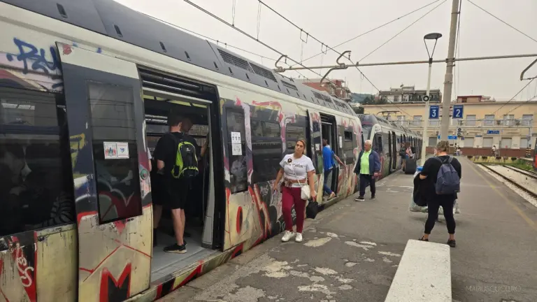 tren napoli sorrento