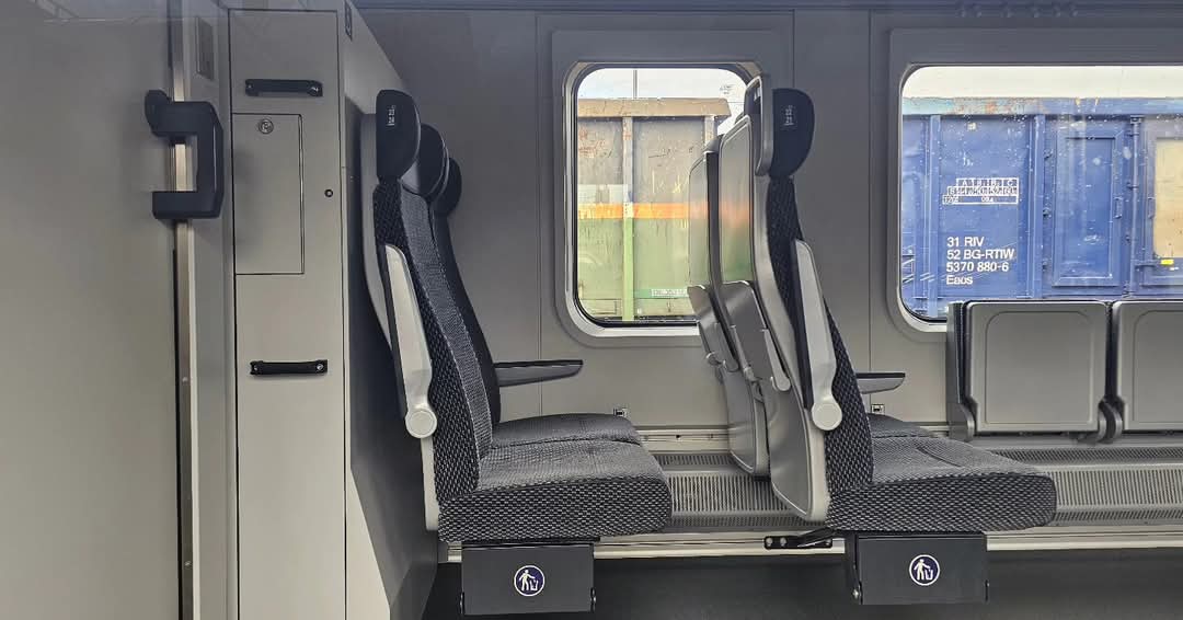 Tren PESA 5
