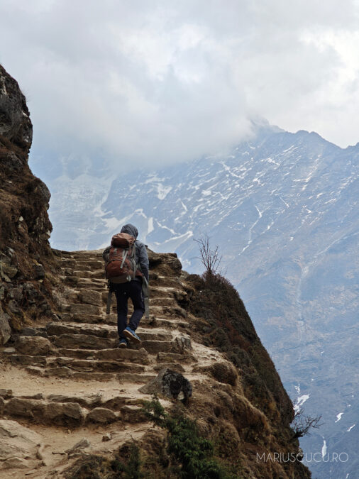 ghiozdan expeditie nepal