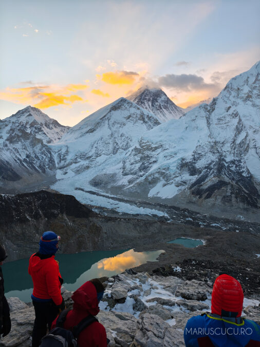 oameni nepal lac