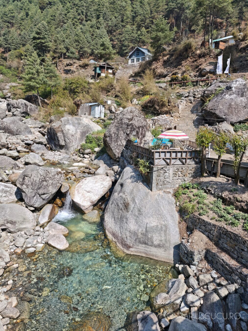 pietre apa nepal