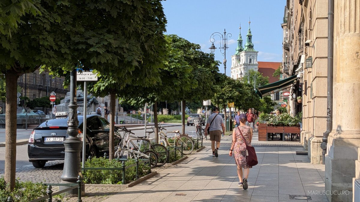 turisti strada cracovia