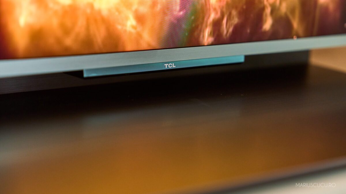 logo tcl premium