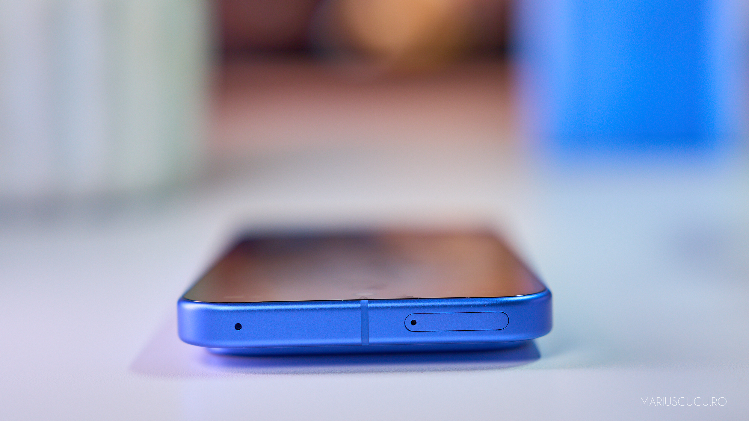 sim pixel 10