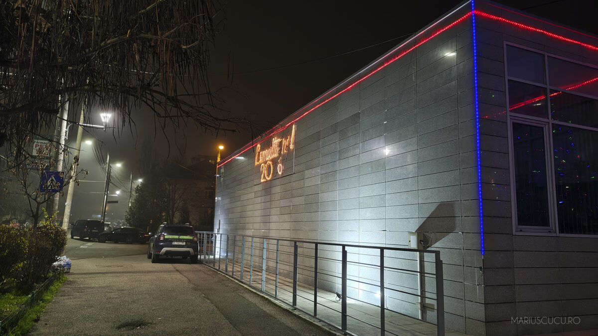 cladire poza motorola edge 70