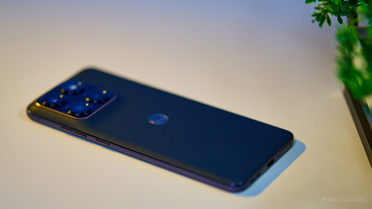 motorola edge 70 spate