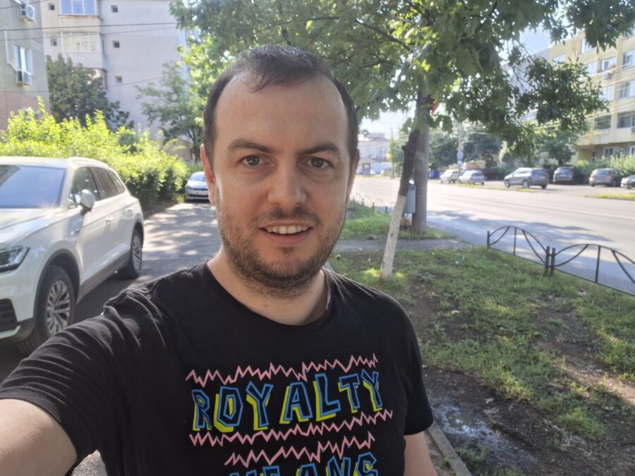 selfie a37