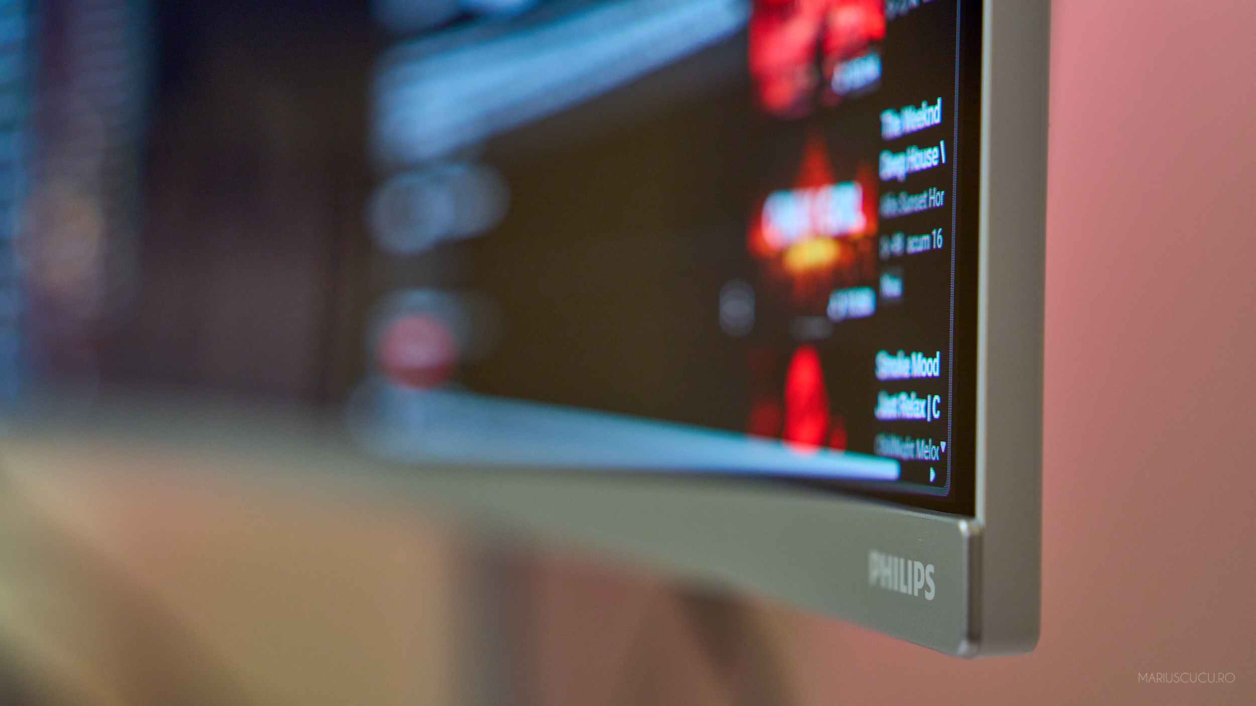 logo philips monitor
